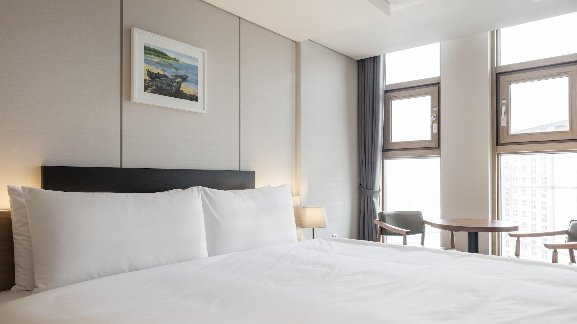 The First Stay Hotel Seoul Exterior photo