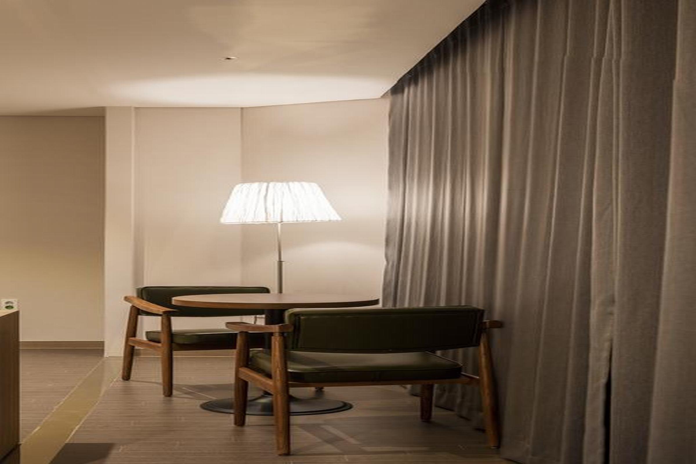 The First Stay Hotel Seoul Exterior photo