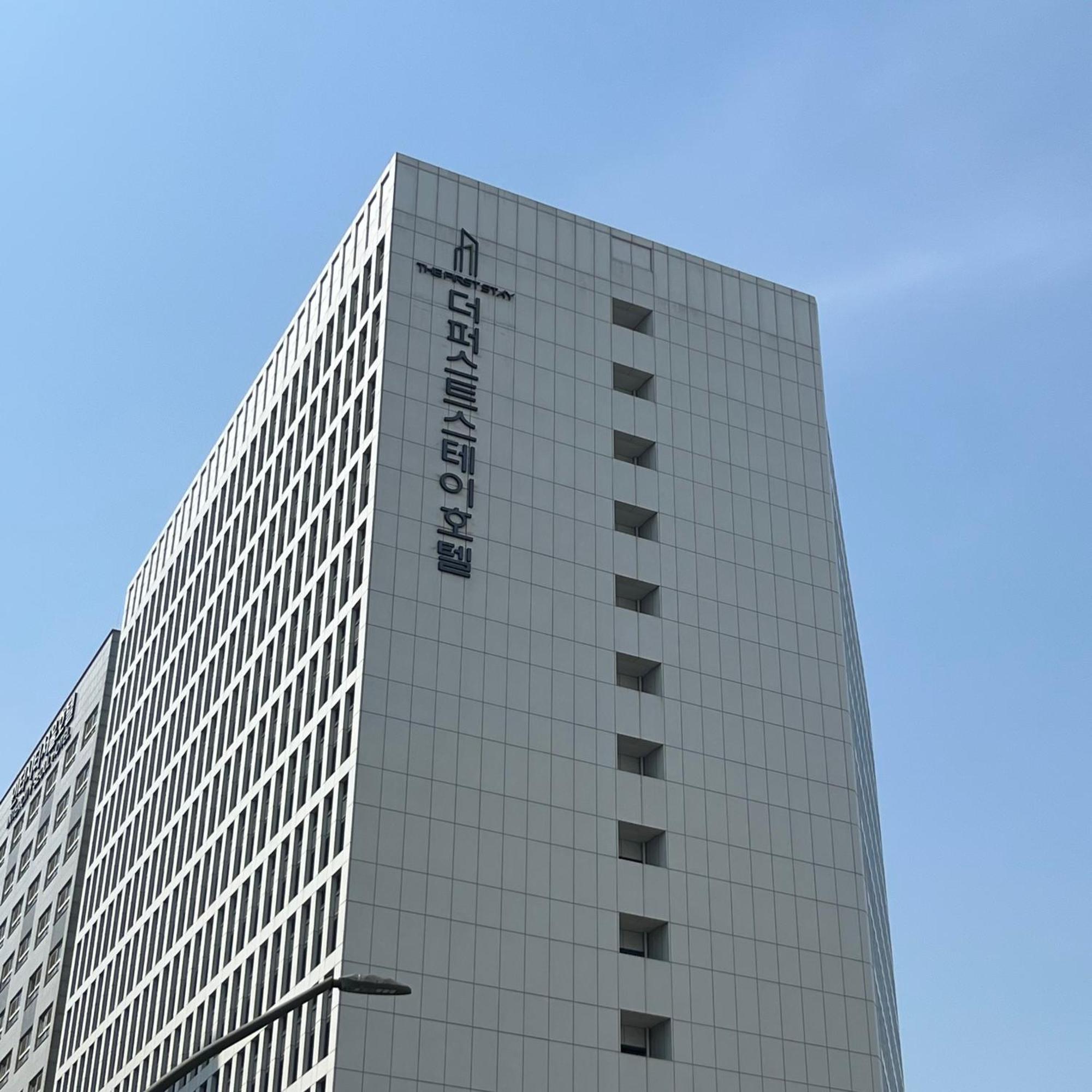 The First Stay Hotel Seoul Exterior photo