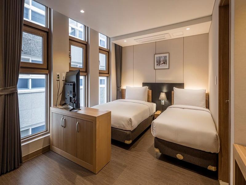 The First Stay Hotel Seoul Exterior photo